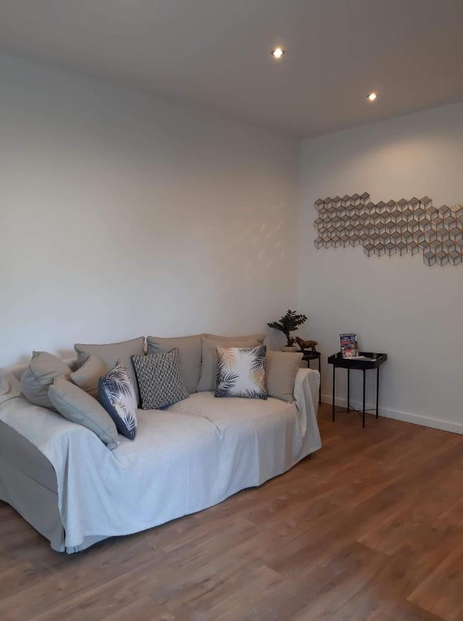 Home Sweet Home: Cozy Apartment with Terrace Near City and Sea Bastia  Exterior photo