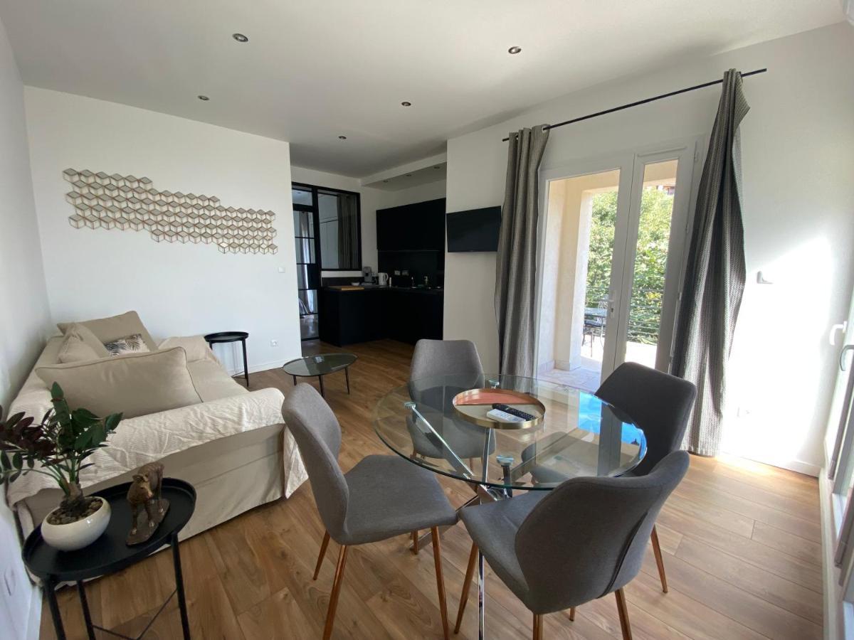 Home Sweet Home: Cozy Apartment with Terrace Near City and Sea Bastia  Exterior photo